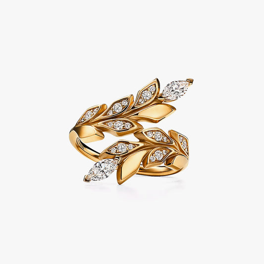 Ring in Gold with Diamonds